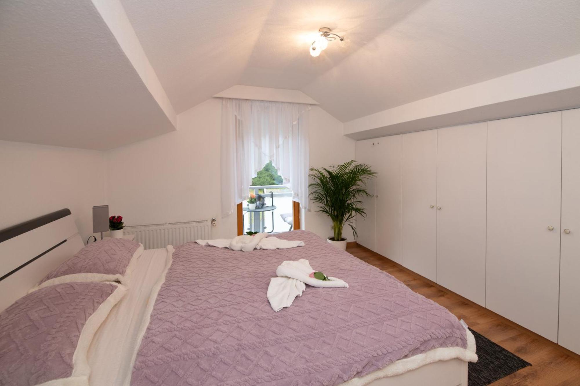 Ferienwohnung Waldblick, Faaker See Oberaichwald  Exterior foto
