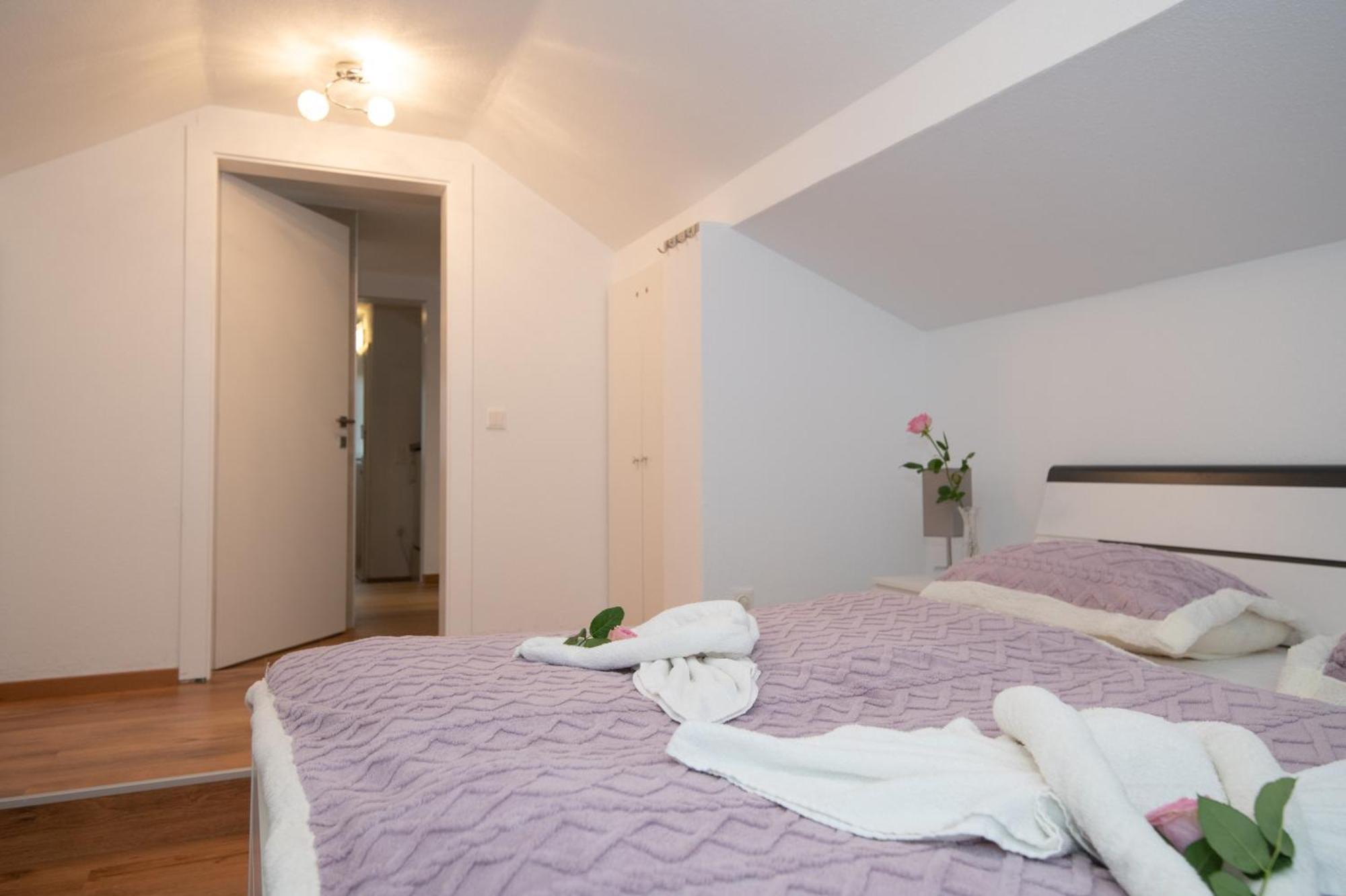 Ferienwohnung Waldblick, Faaker See Oberaichwald  Exterior foto
